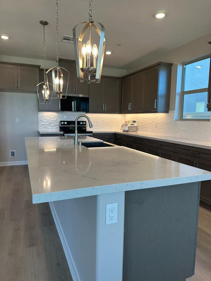 2055 Woolem Pl - Photo 3 of 11