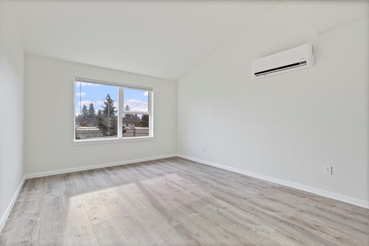 Stark Street Villa - Photo 6 of 15