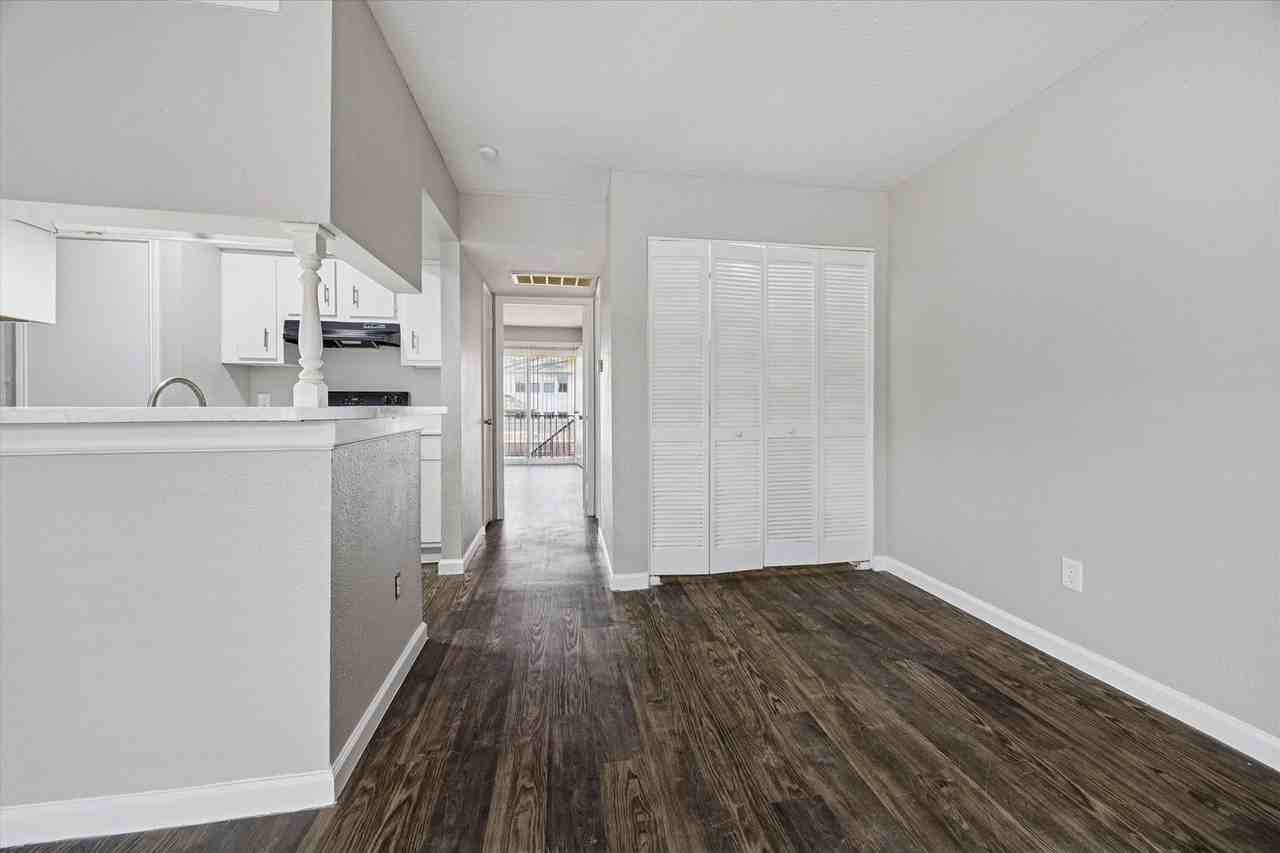 Tara Oaks - Photo 6 of 10