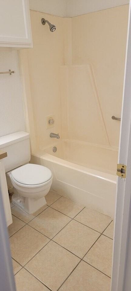 Sundown Apts - Photo 4 of 27