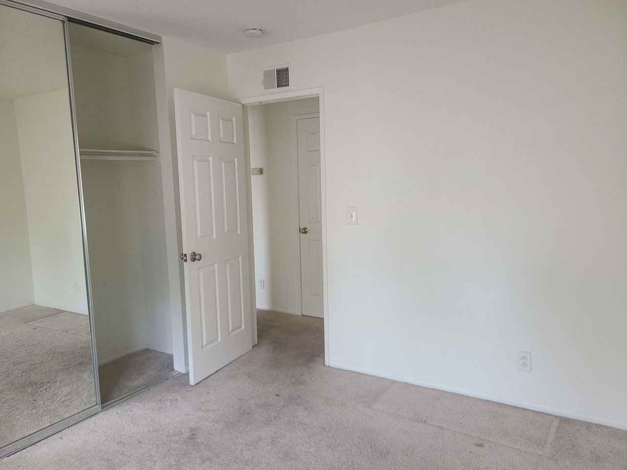 1965 Coulston St - Photo 6 of 9