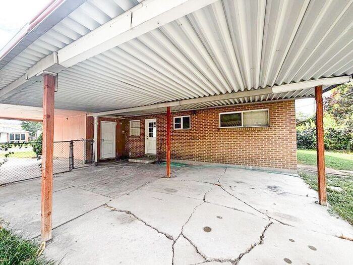 1239 North 1500 West - Photo 3 of 17