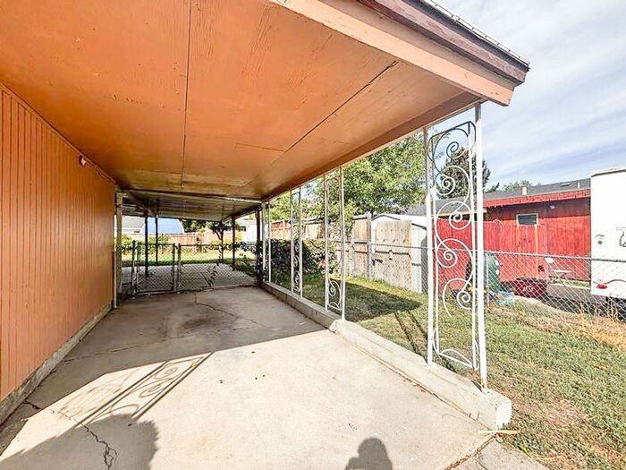 1239 North 1500 West - Photo 4 of 17