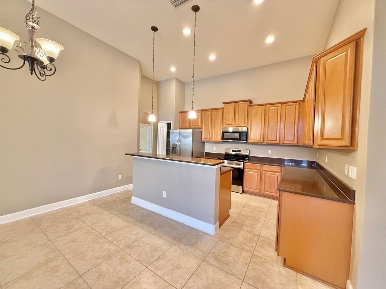 932 Gallier Pl - Photo 6 of 47