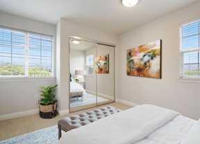 10407 Magnolia Blvd - Photo 1 of 1