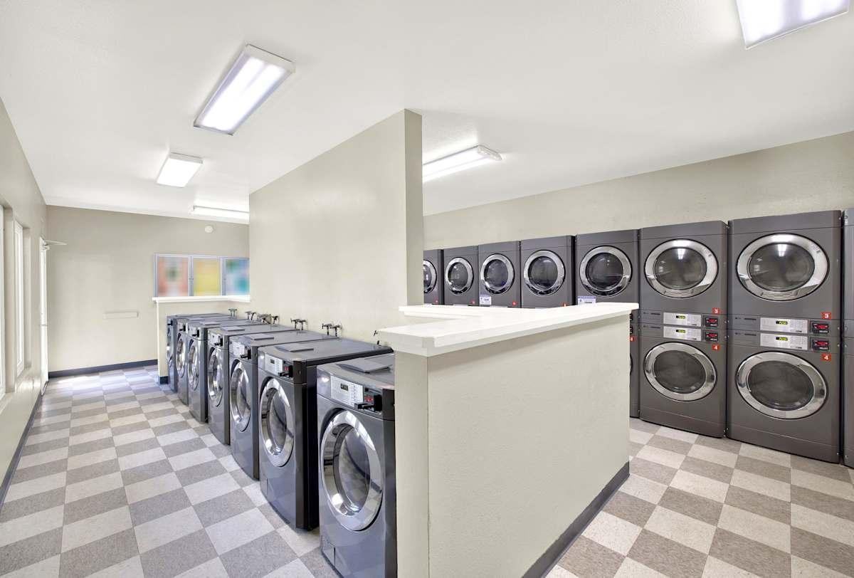 1401 East Santo Antonio Drive - Photo 4 of 23