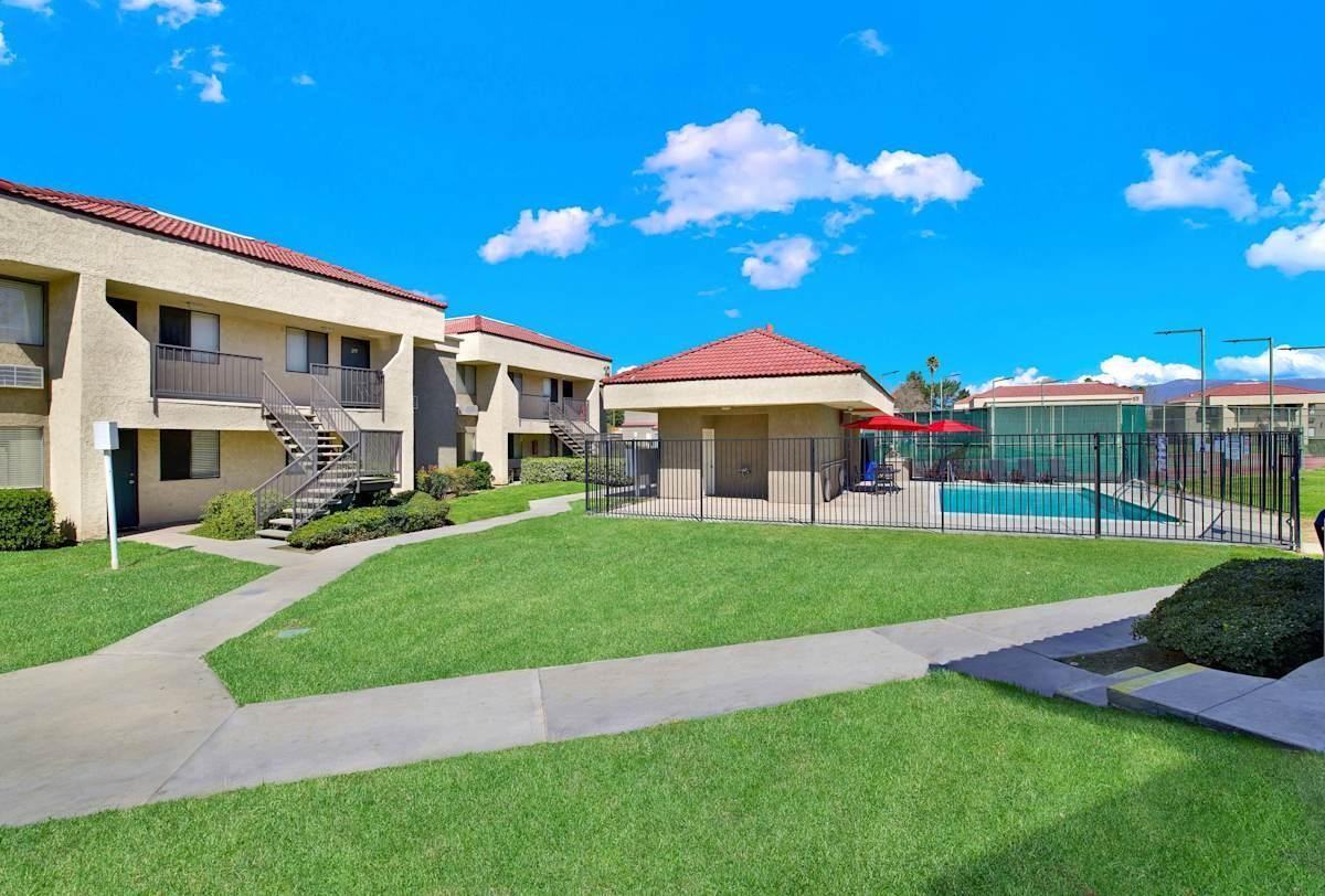 1401 East Santo Antonio Drive - Photo 7 of 23