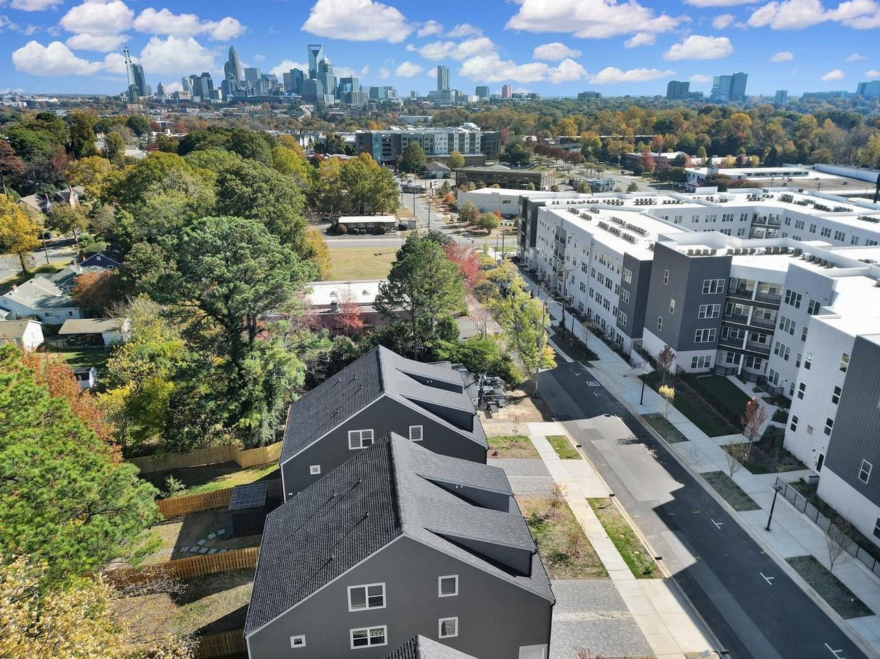 2432 Arty Avenue - Photo 2 of 20