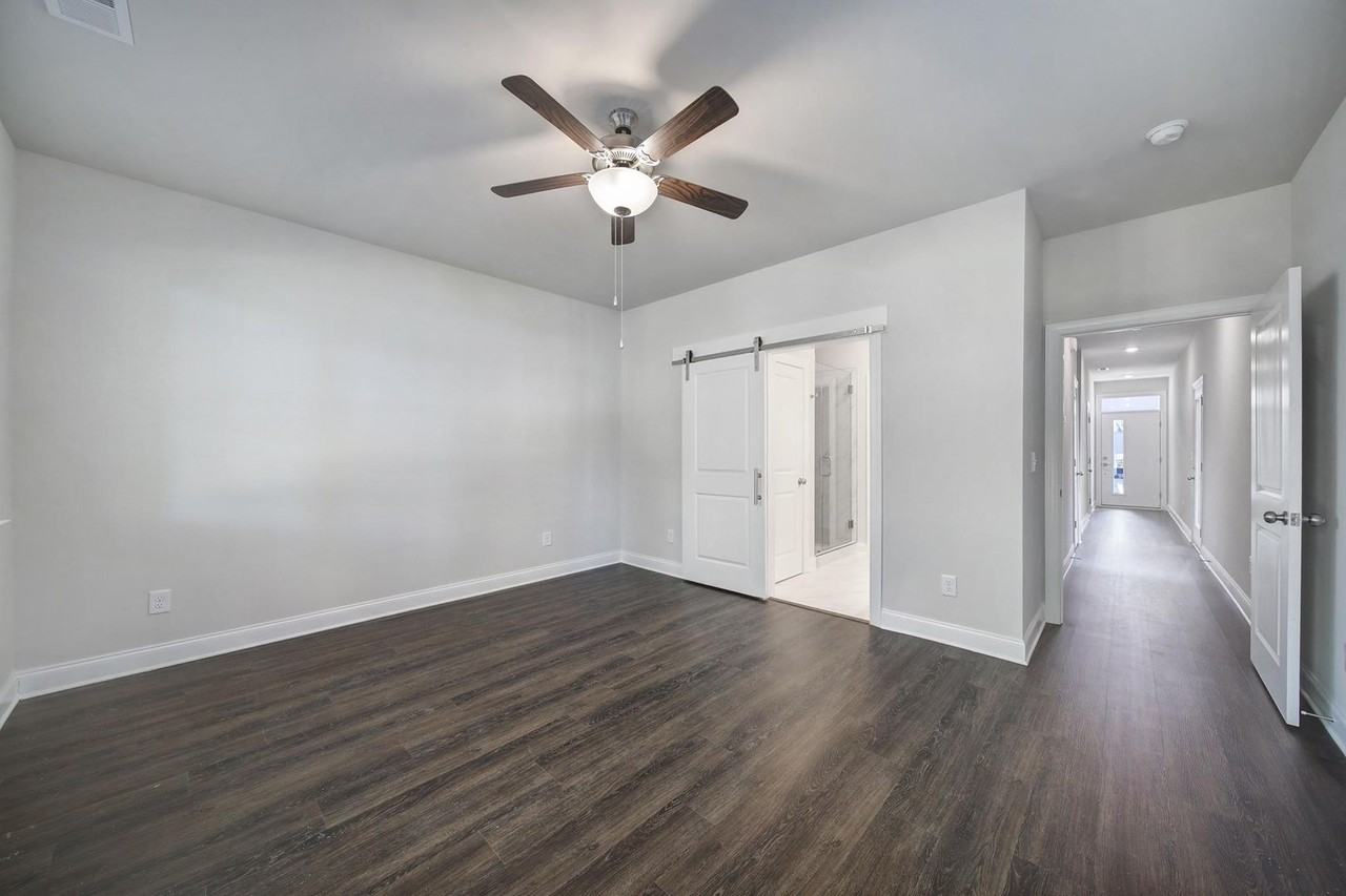 2432 Arty Avenue - Photo 4 of 20