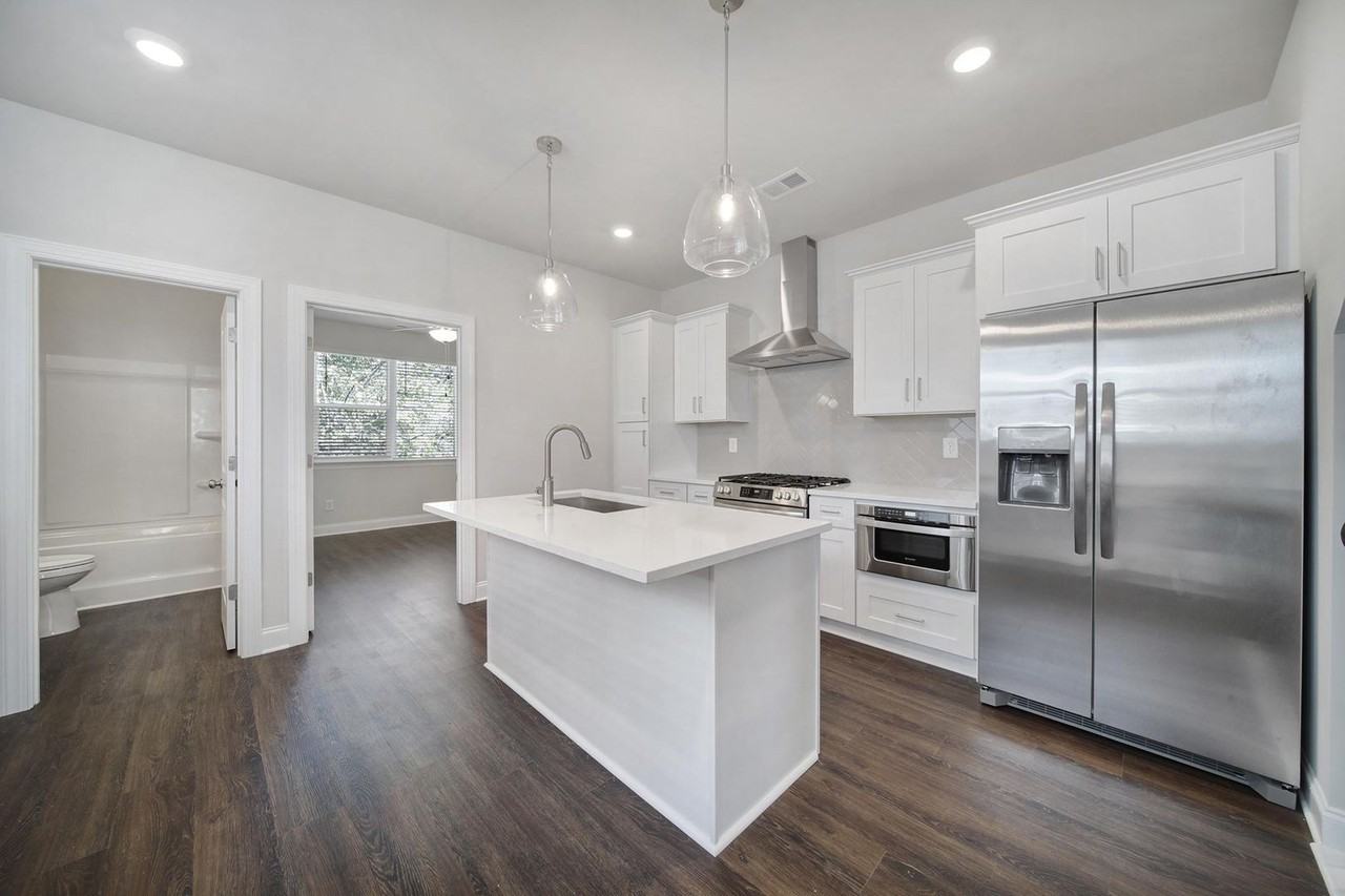 2432 Arty Avenue - Photo 5 of 20