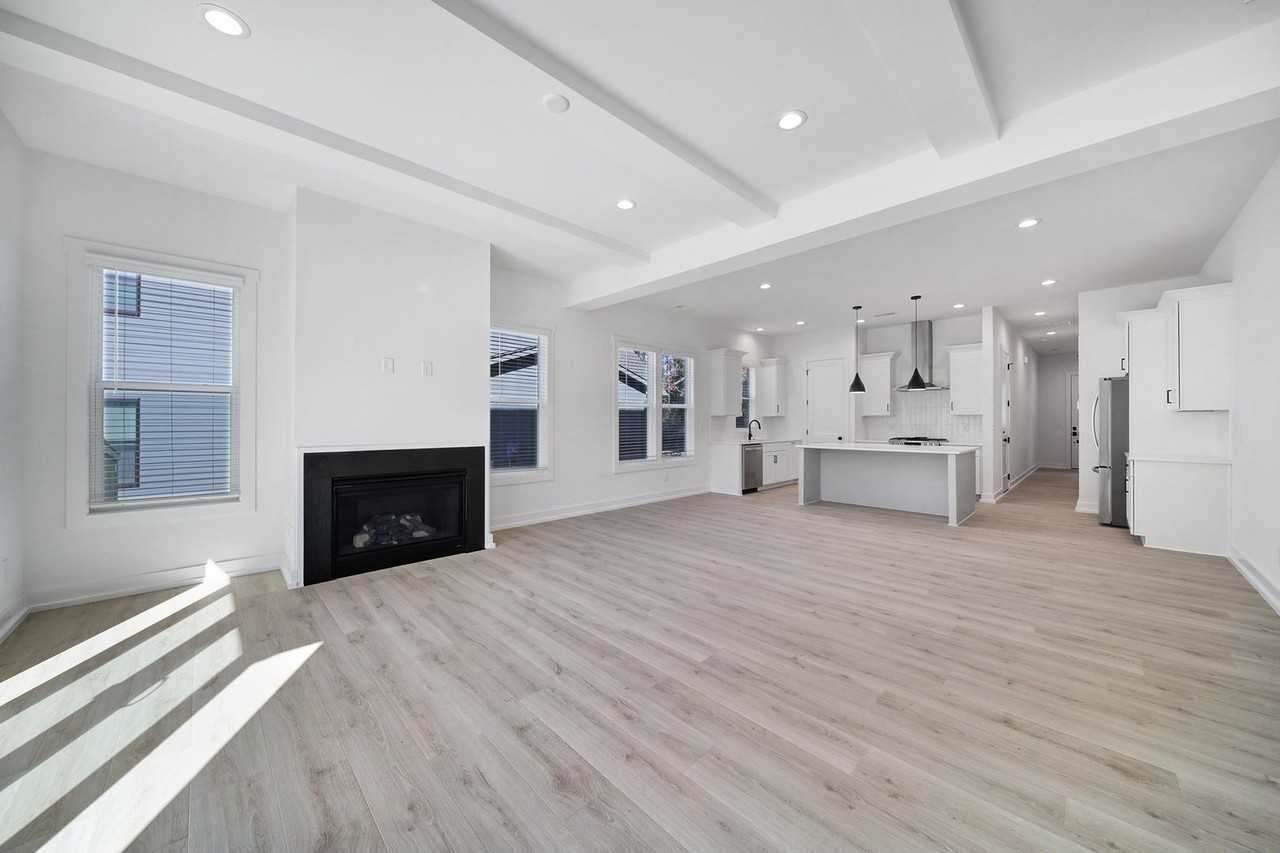 511 Bowman Rd - Photo 5 of 23