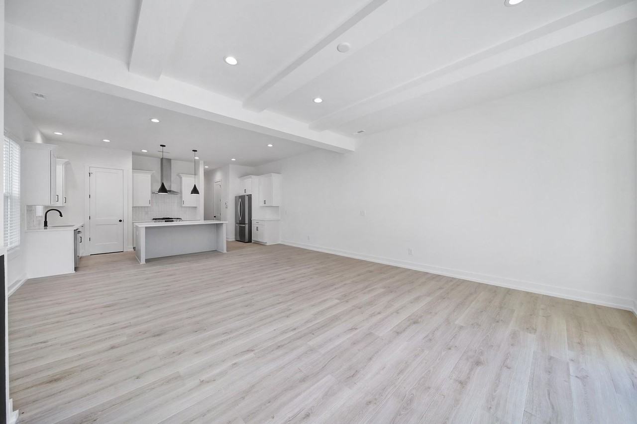 511 Bowman Rd - Photo 6 of 23