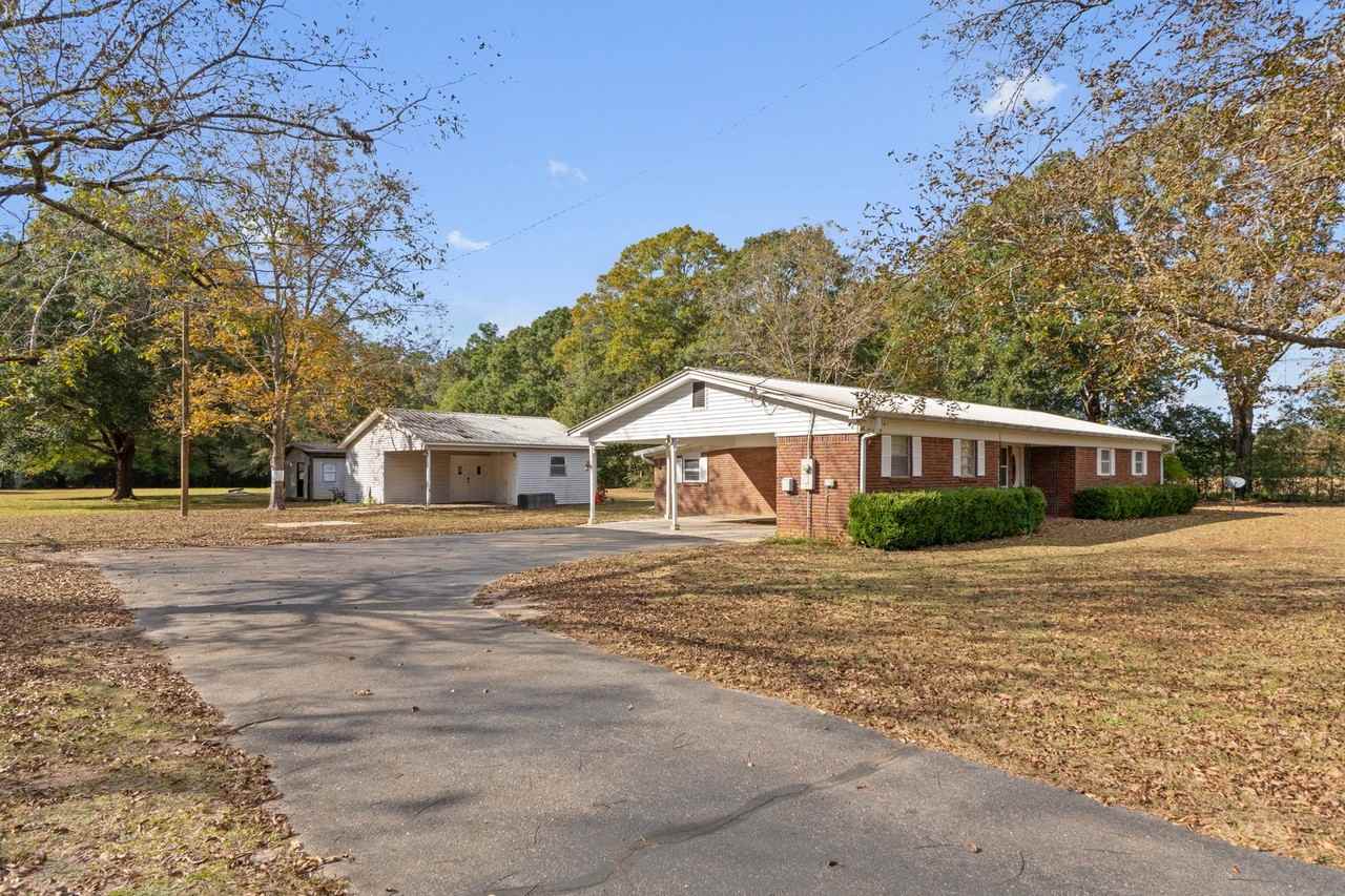 5292 Griffith Mill Rd - Photo 2 of 39