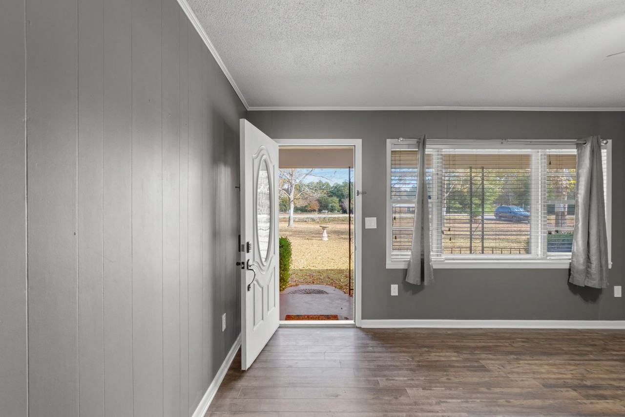 5292 Griffith Mill Rd - Photo 3 of 39