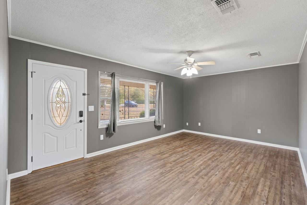 5292 Griffith Mill Rd - Photo 4 of 39