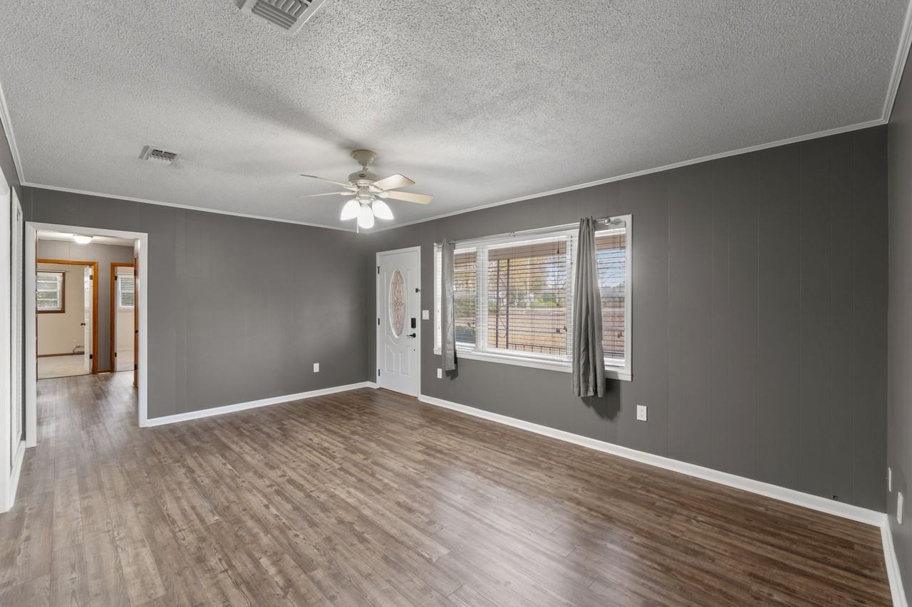 5292 Griffith Mill Rd - Photo 5 of 39