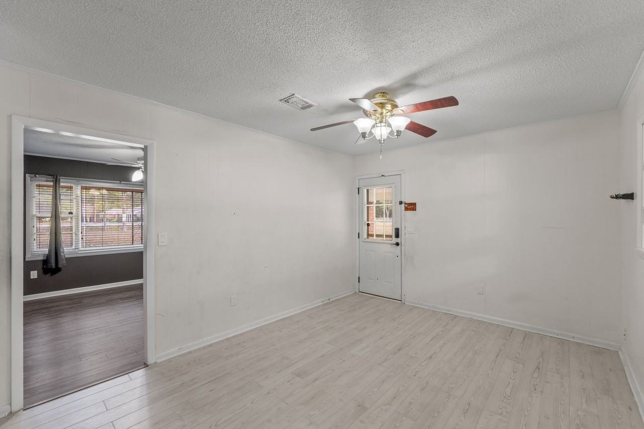 5292 Griffith Mill Rd - Photo 7 of 39