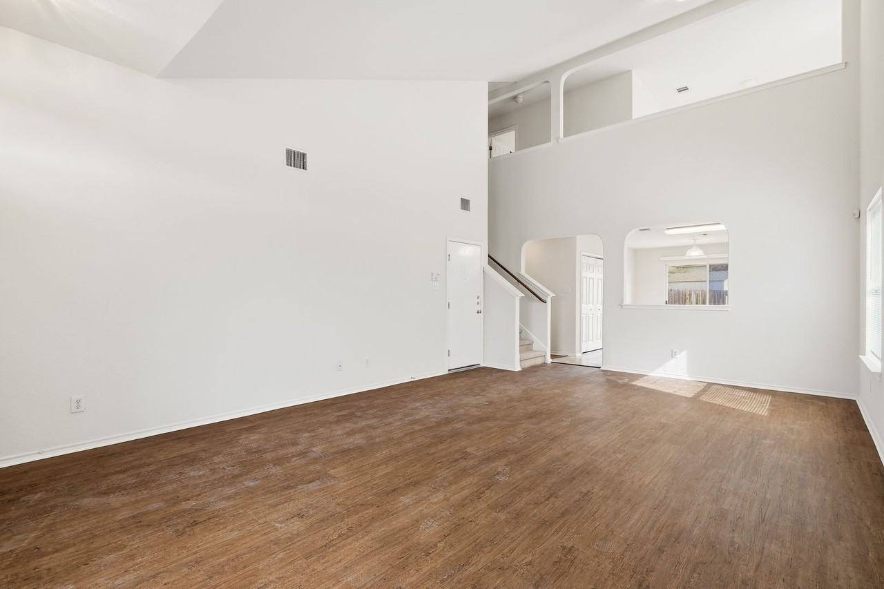 1822 Goldgap Fox - Photo 5 of 28