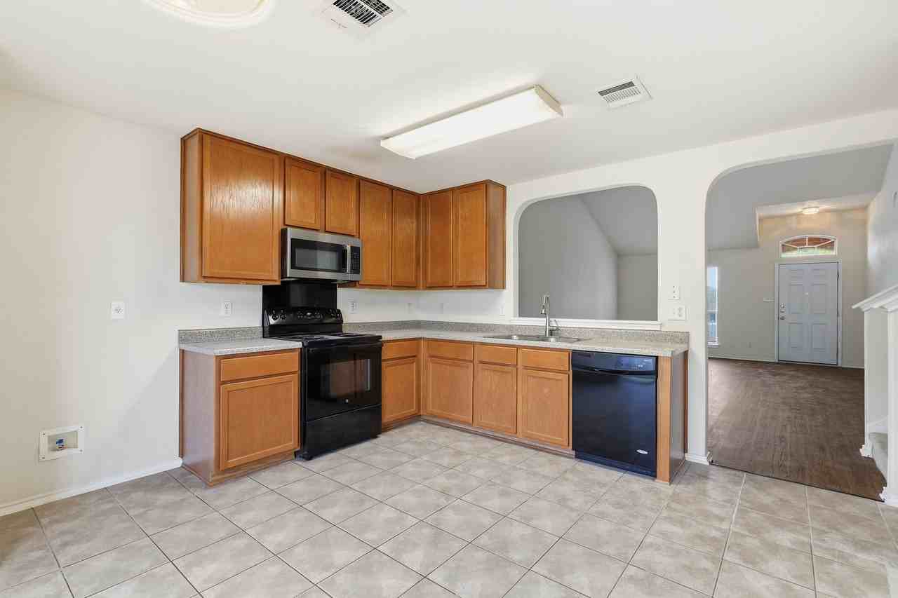 1822 Goldgap Fox - Photo 7 of 28