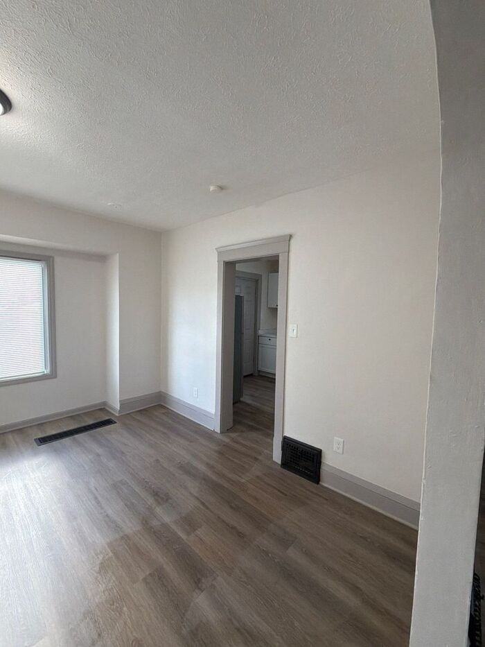 1927 Merl Ave - Photo 7 of 19