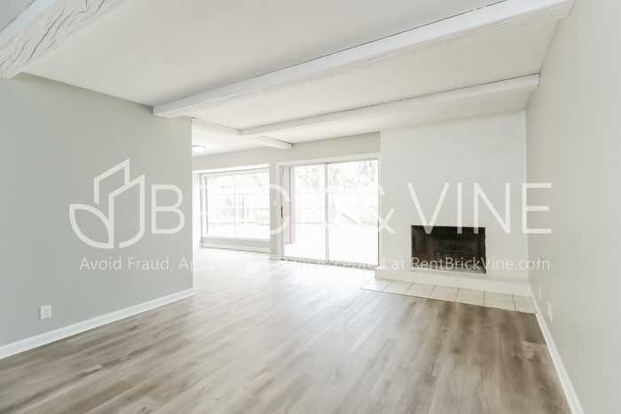 403 George L Cross Ct - Photo 2 of 18