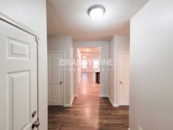 94 Vivian Way #94 - Photo 4 of 32