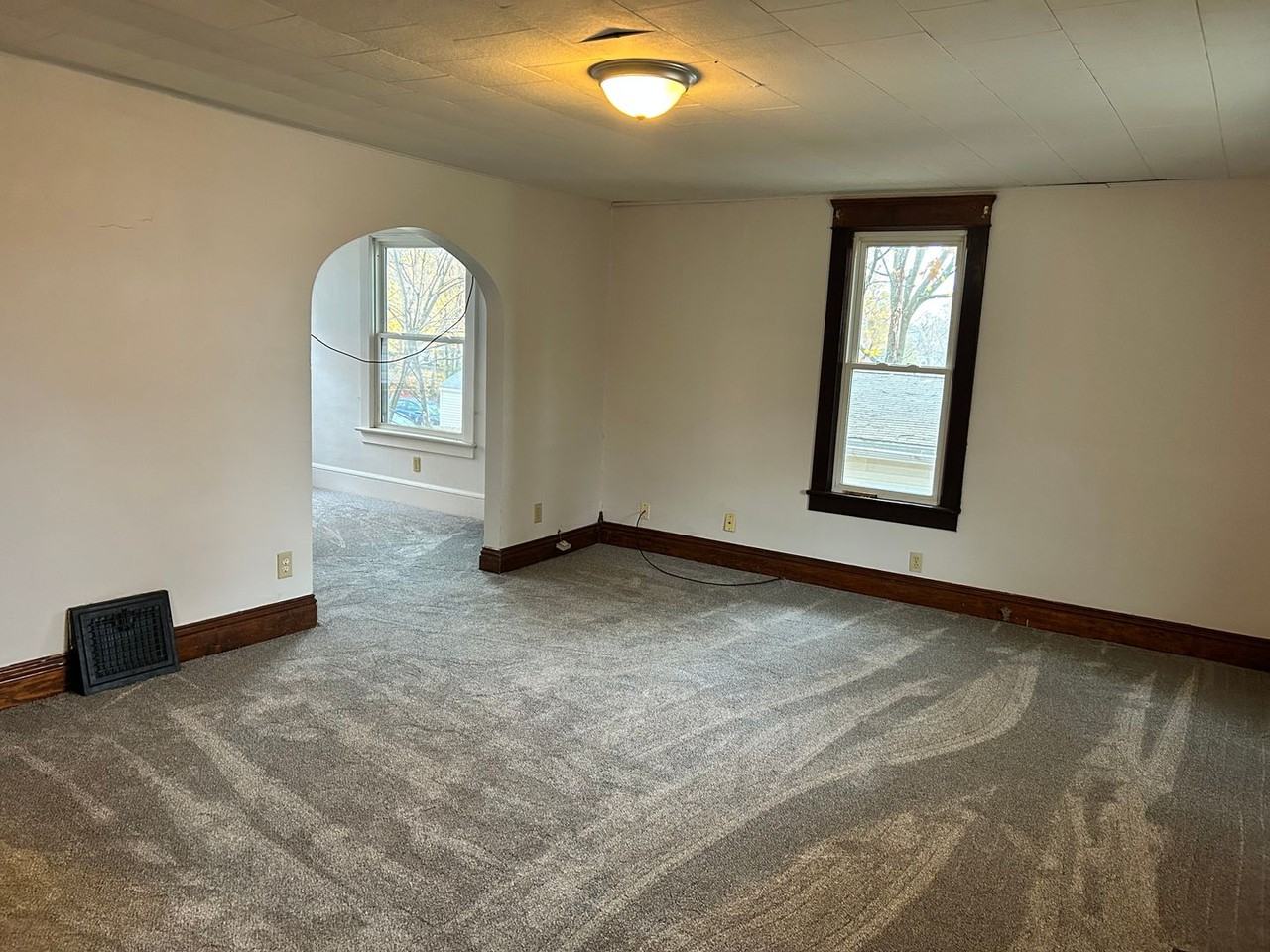 105 West Hill Avenue - Photo 2 of 19
