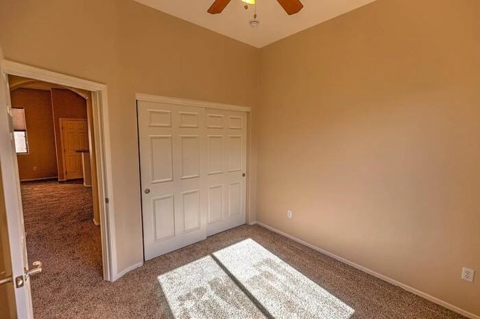 12981 N Carlsbad Pl - Photo 7 of 18