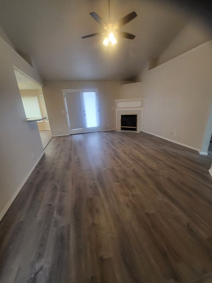1650 E Green Meadow Ct - Photo 4 of 14
