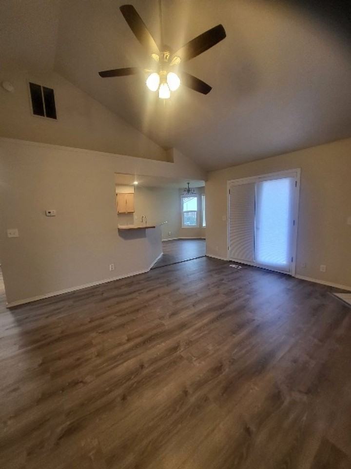 1650 E Green Meadow Ct - Photo 5 of 14
