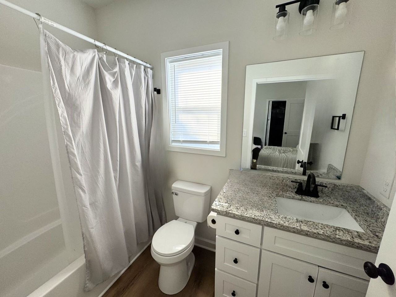 478 Ruth St - Photo 4 of 7