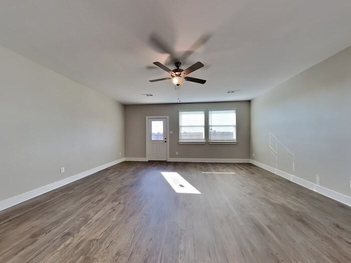 3401 Tennessee Ave - Photo 7 of 21