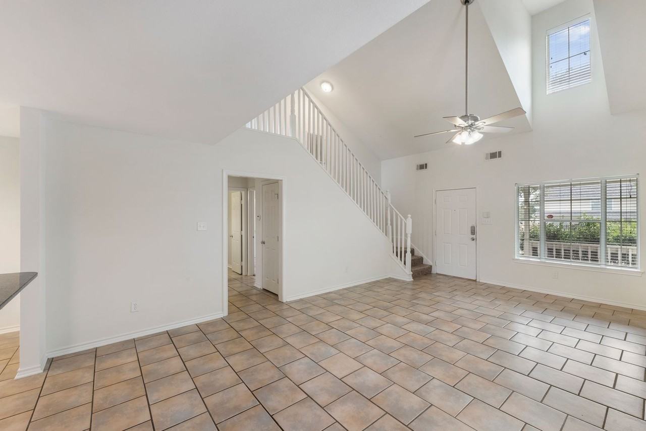 1722 Boardwalk Court - Photo 5 of 22