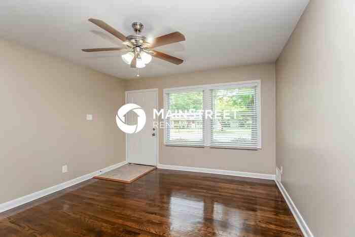 742 King Rd - Photo 2 of 15