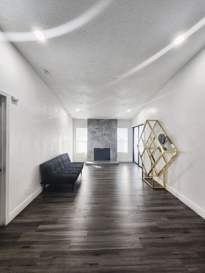 8 Chip Court - Photo 7 of 18