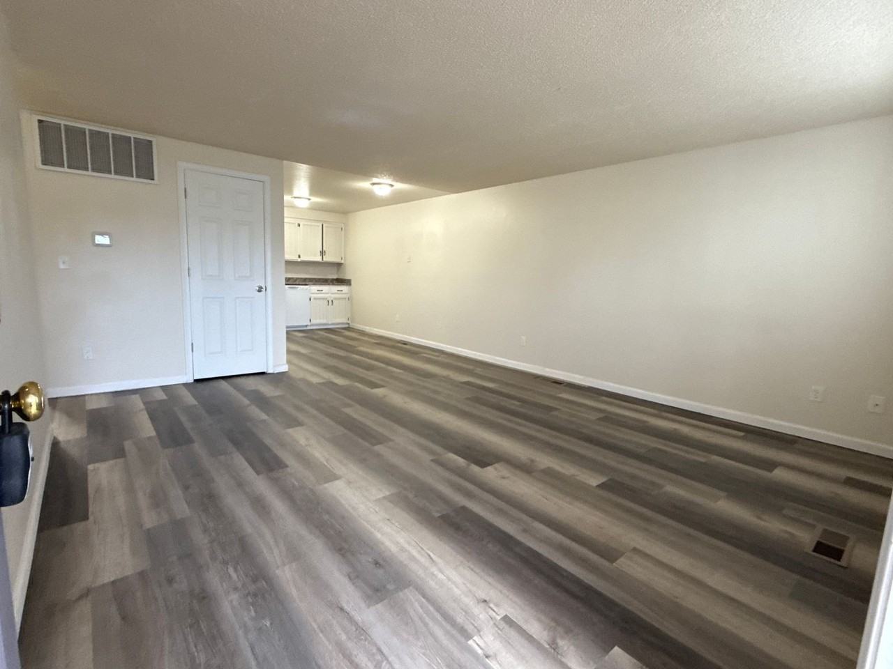 A_Clea1175 - Photo 2 of 8