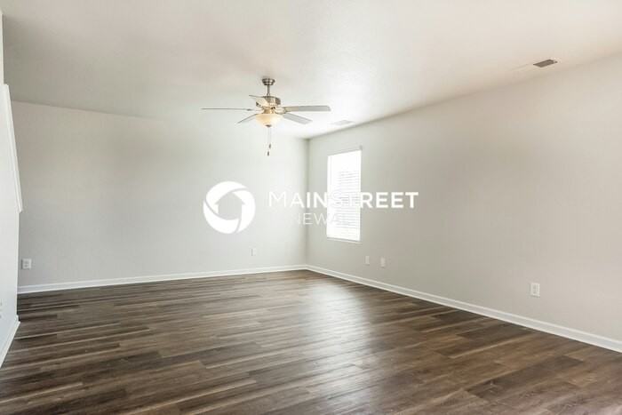 124 Lahinch Dr - Photo 4 of 19