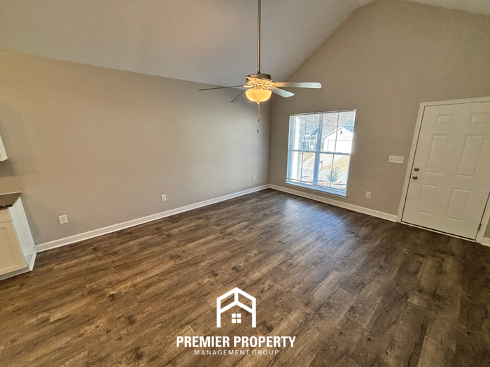 235 Willow Ridge Ln - Photo 3 of 22