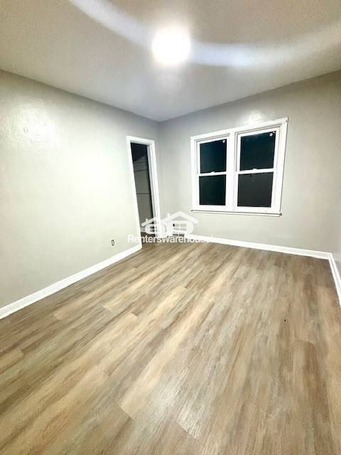 704 8th Avenue South #4 - Photo 6 of 9