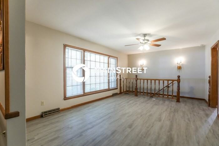 523 East Prairie Terrace - Photo 4 of 17