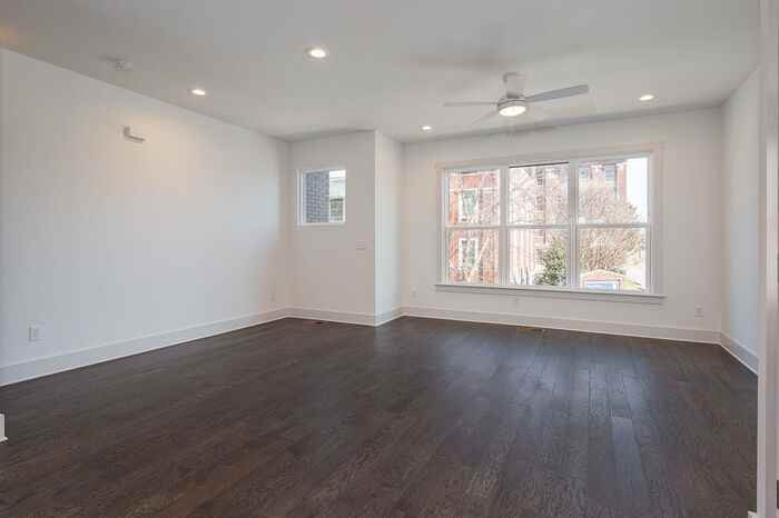 225 Cleveland Street #225 - Photo 5 of 17