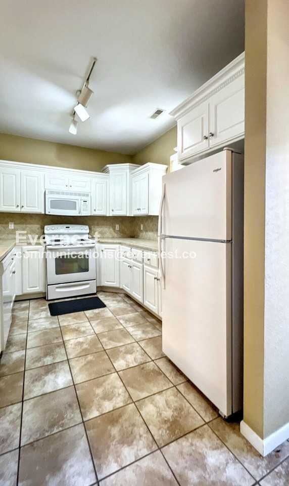 5245 Overland Dr #C11 - Photo 2 of 24