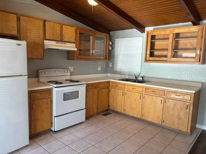 4010 Legion Rd - Photo 5 of 15