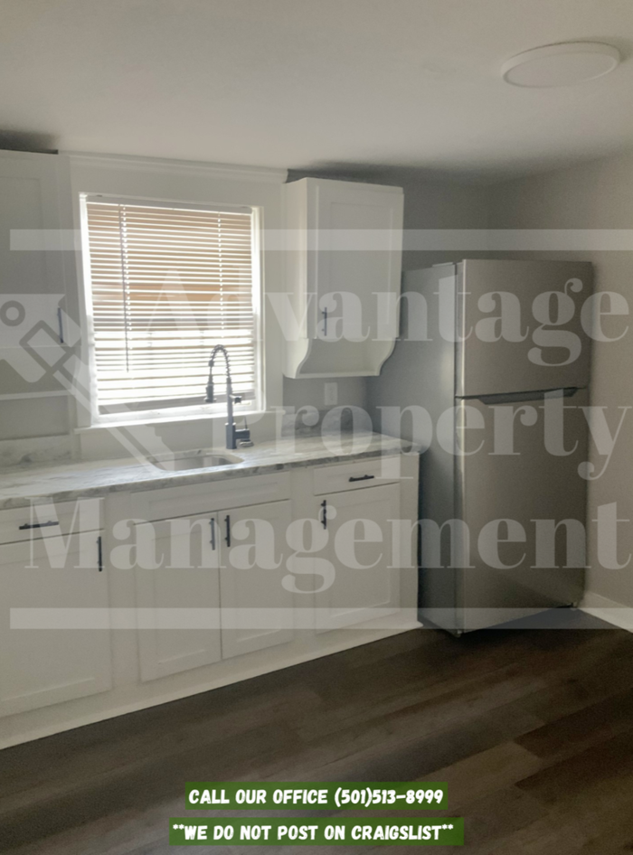 1409 Parker St #B - Photo 4 of 8