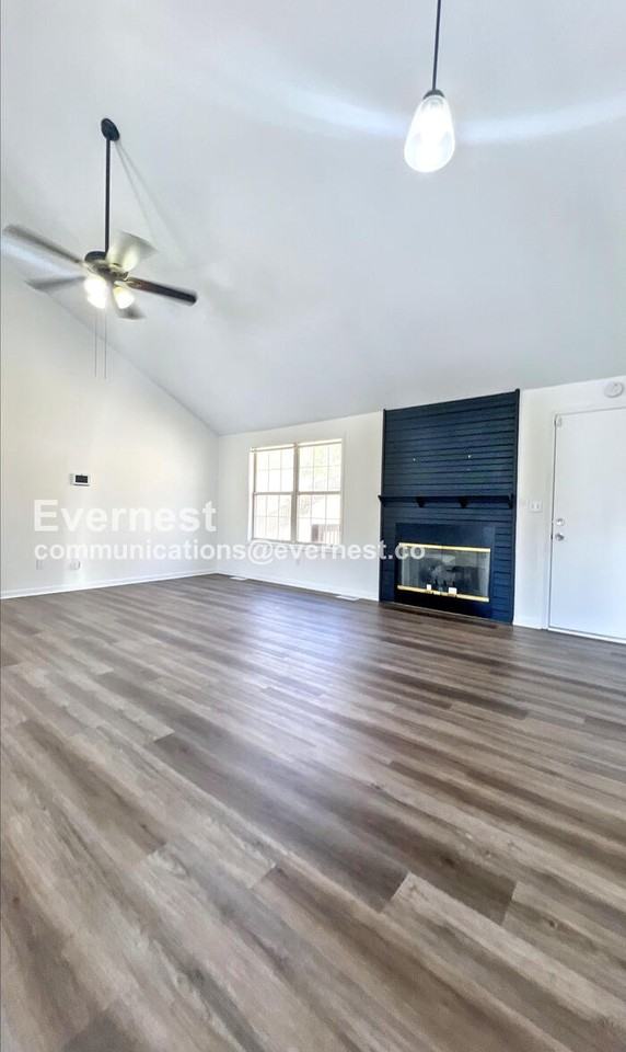 325 Fawn Valley St - Photo 6 of 26