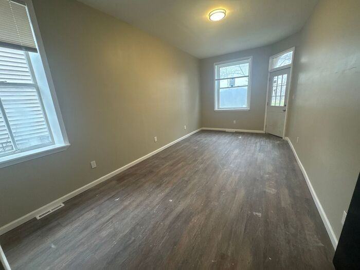 6706 Idaho Ave #1F - Photo 3 of 7