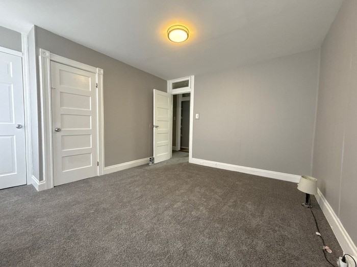 3 North Abington Avenue - Photo 7 of 14