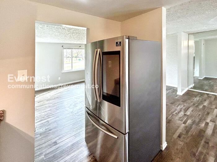 6418 Mclean Street - Photo 3 of 22