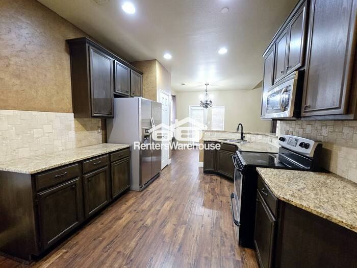 8604 Heather Ridge Dr - Photo 6 of 21