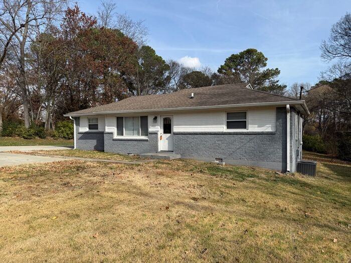 3808 Chambers Drive - Photo 3 of 25